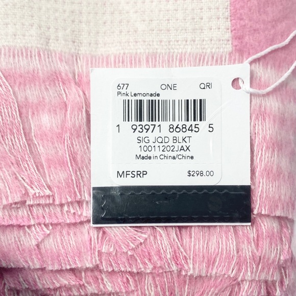 Coach Scarf 72”x22” Signature Logo #677 - Picture 7 of 9